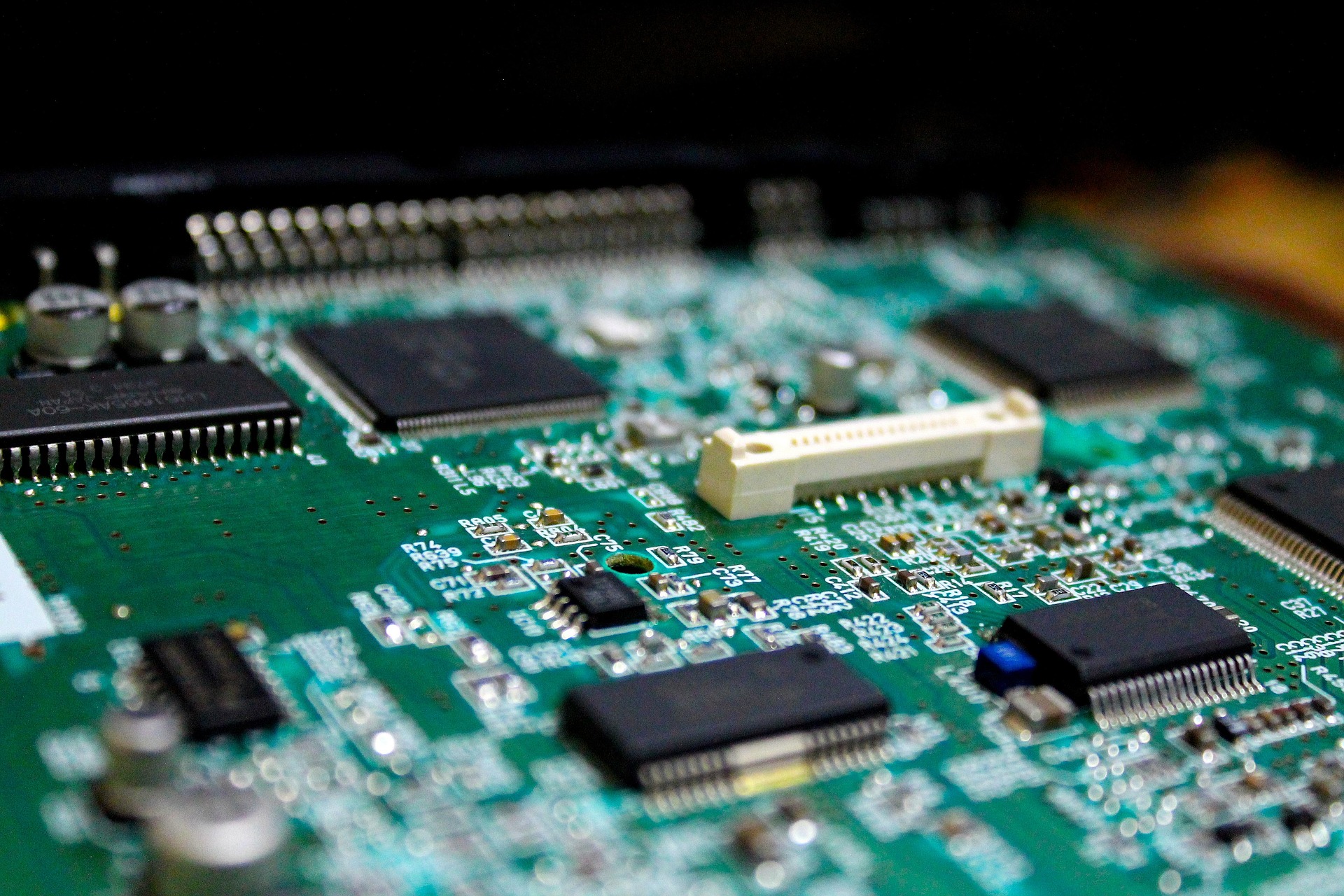 How Does PCB Assembly Work?